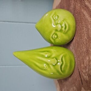 Anthropomorphic Salt and Pepper Shakers Drip Drop